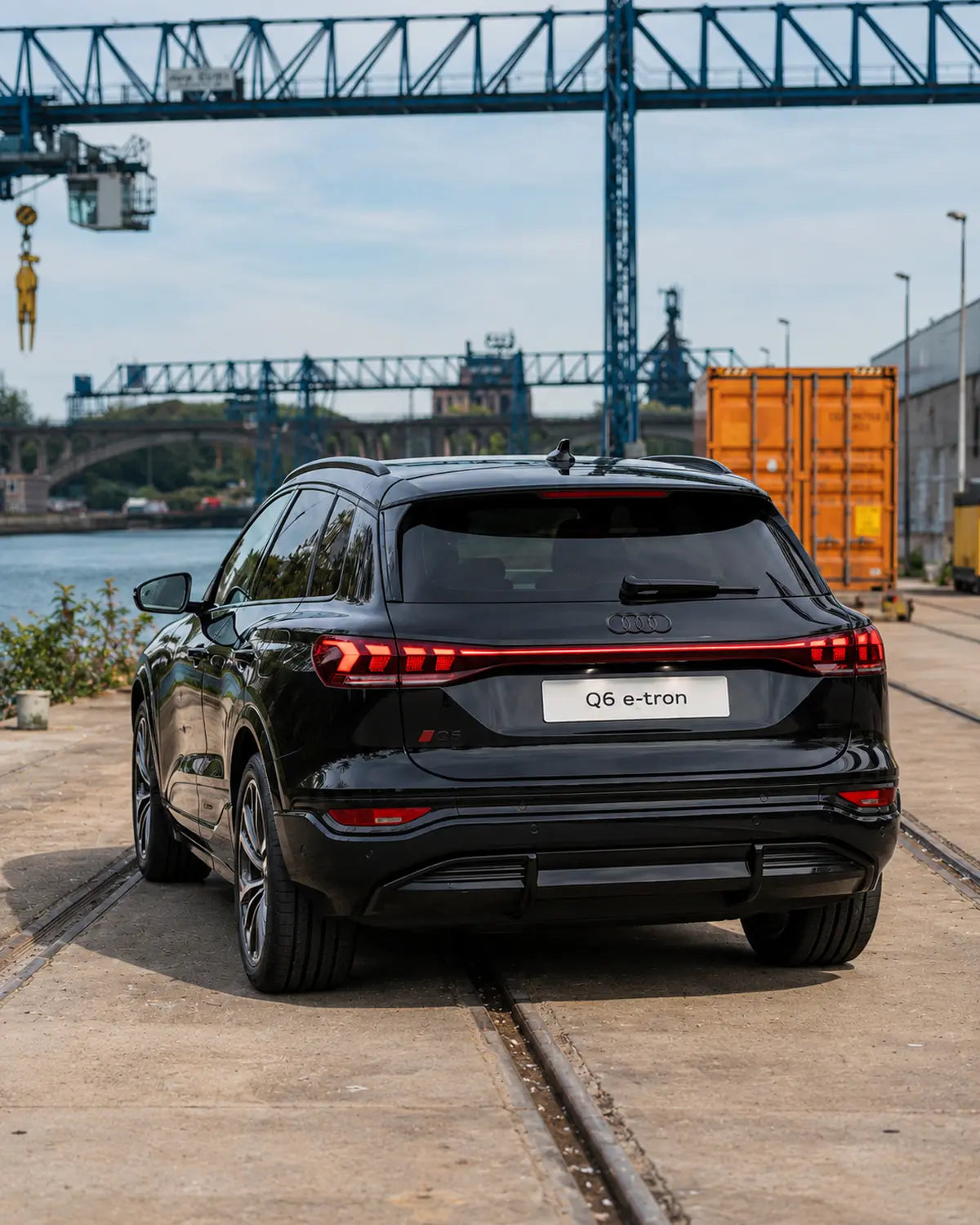 Audi Q6 SUV e-tron Q6 SUV Corporate S e-tron quattro 315,00 kW